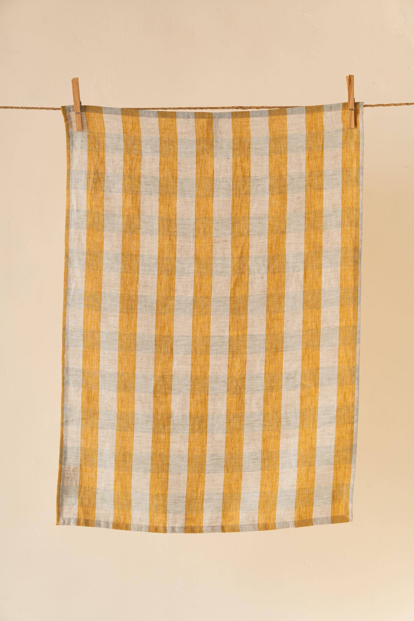 Clara Linen Kitchen Towel, Mustrad Gingham