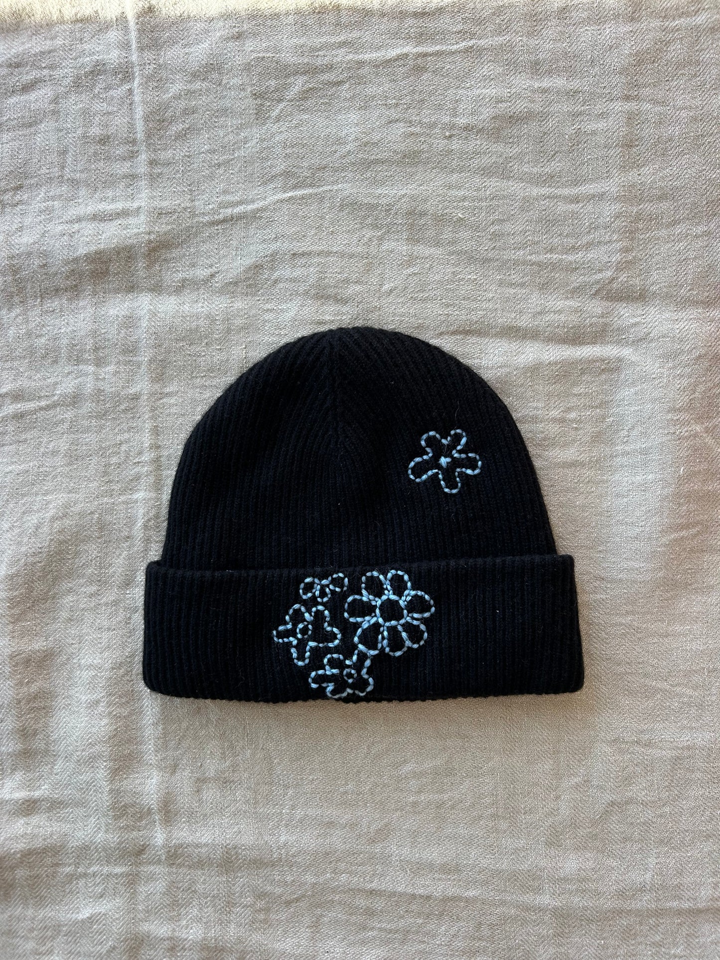 One-Of-A-Kind Flower Beanie, Black/Blue 2