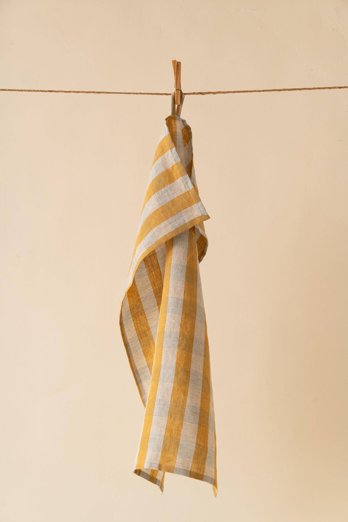 Clara Linen Kitchen Towel, Mustrad Gingham